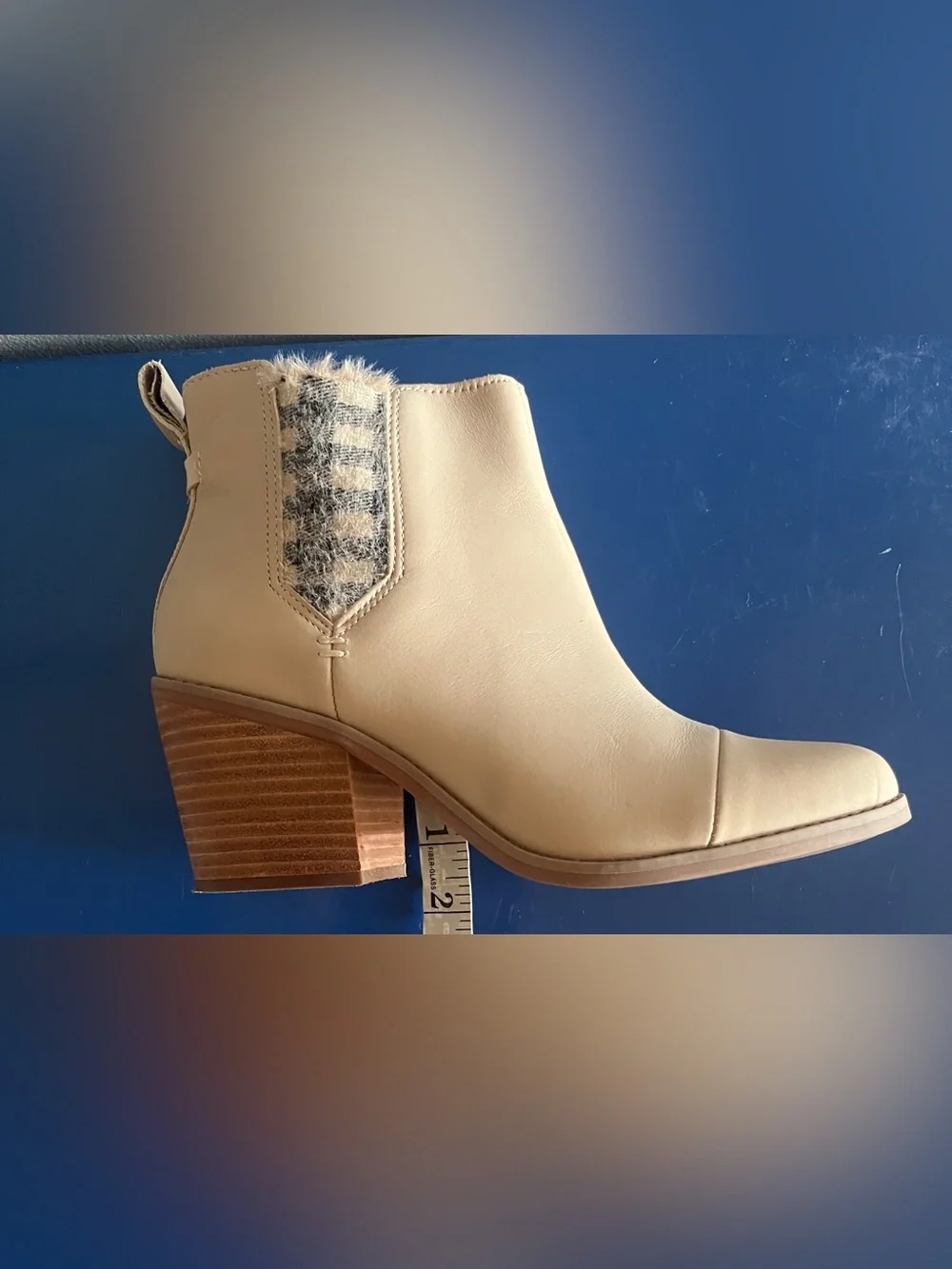 TOMS Everly booties feature  plaid panel and a comfortable block heel Sz.7